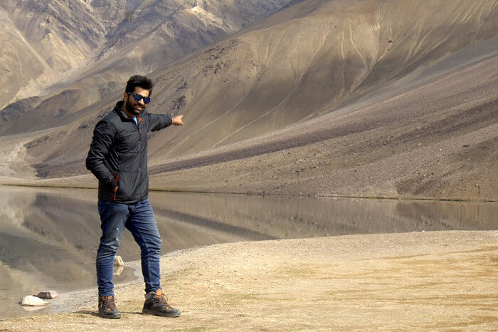 puneet pointing to chandra taal lake