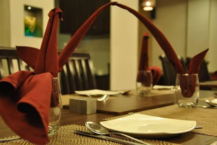 dine at Khamma Ghani, one of the best restaurants in udaipur