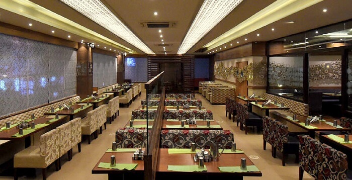 Best Restaurants In Bangalore For Every Budget & Cuisine!