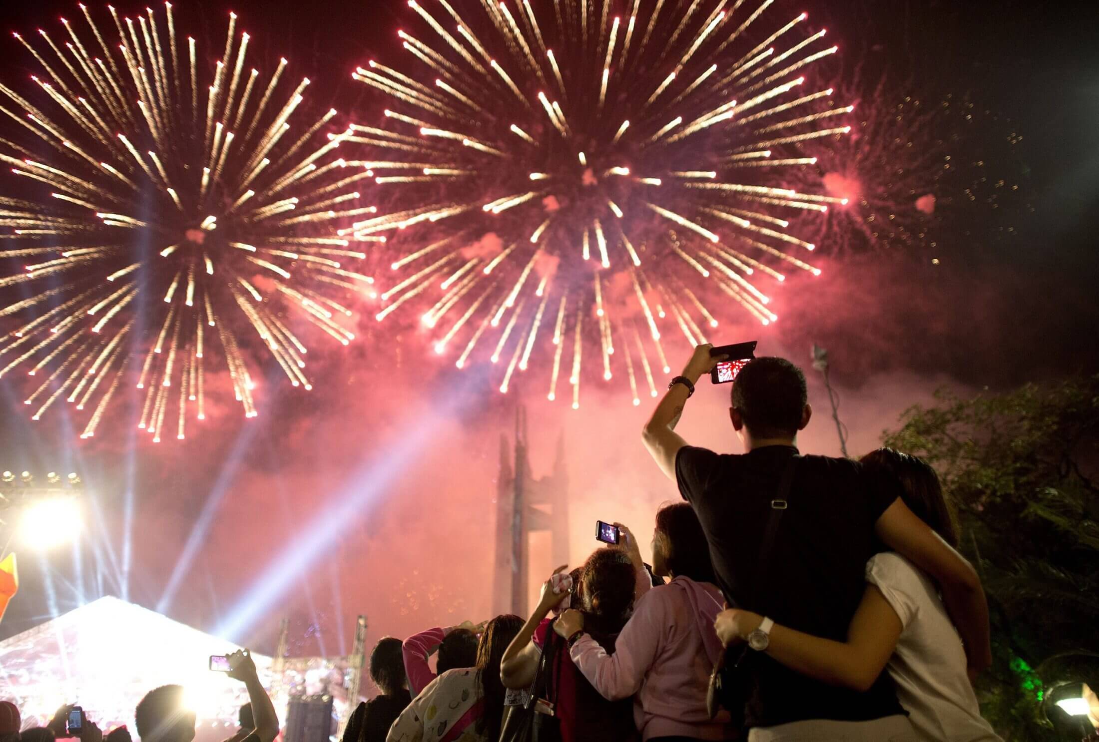 people watching fireworks