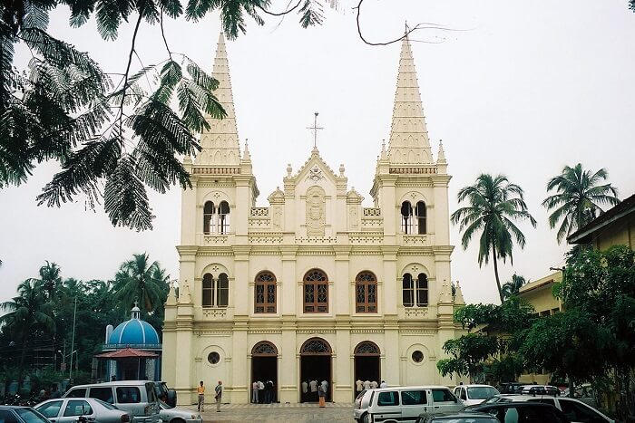 visit Santa Cruz Church in goa
