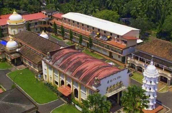 visit Shri Ramnath Temple in goa