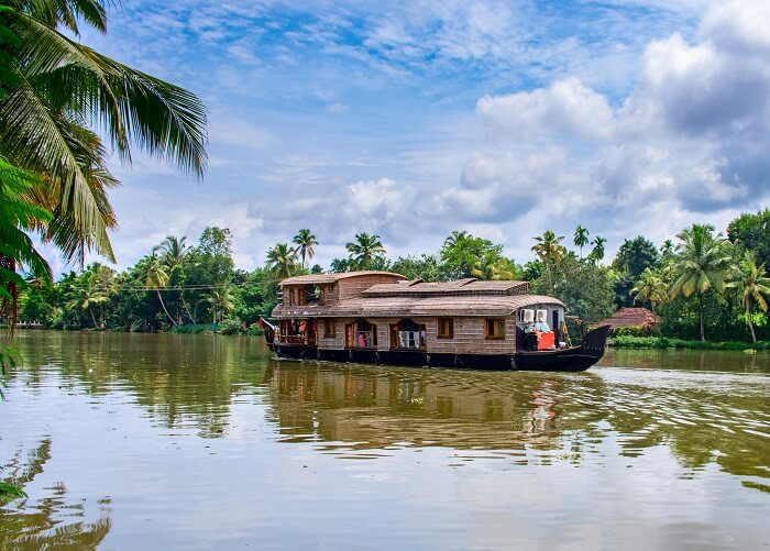 alleppey backwaters