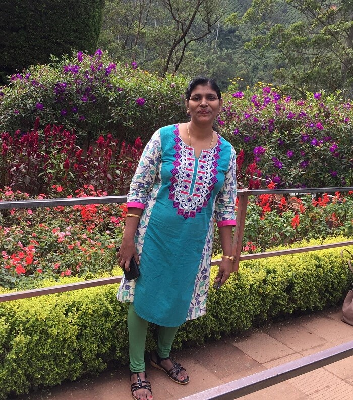 female traveler in Munnar