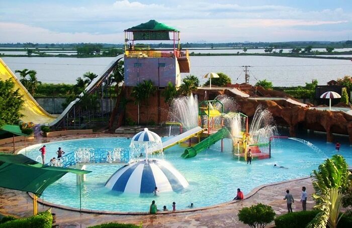 Aquatica Theme Park Kolkata