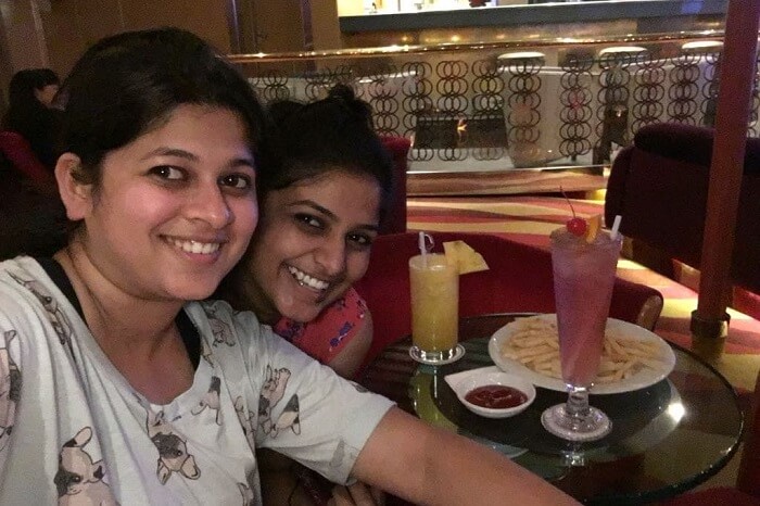 saurabhi singapore family trip: saurabhi with sister in cruise