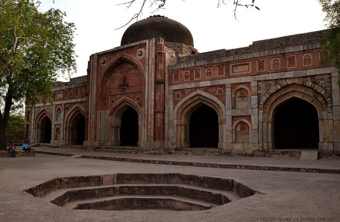 Jamali Kamali Mosque and Tomb
