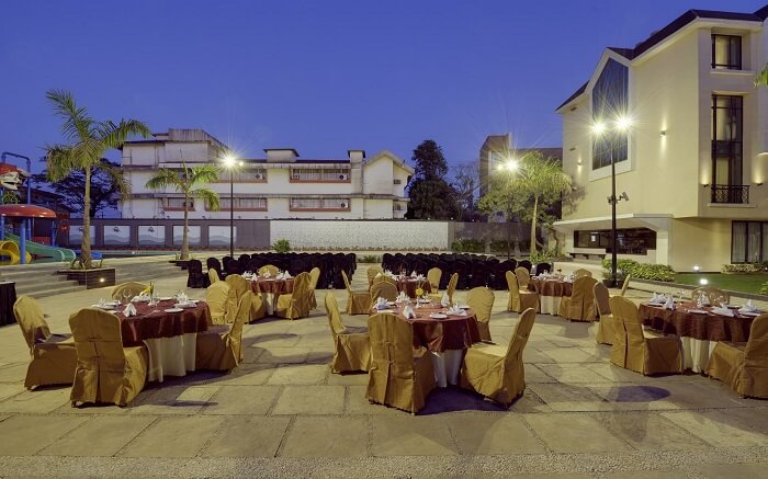 Open-air dining table laid out at Picaddle Resorts