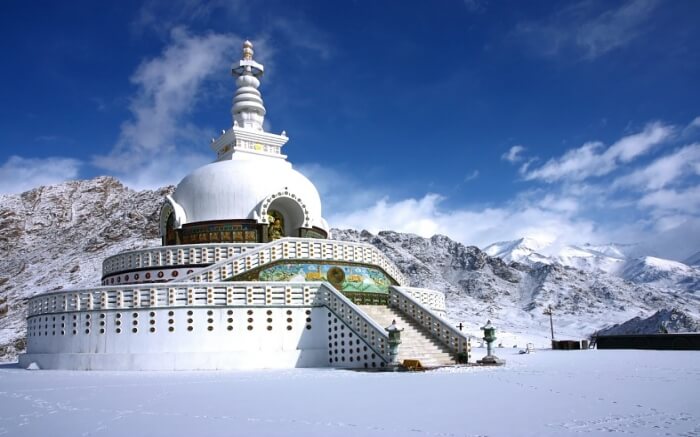 Shanti Stupa amidst snow