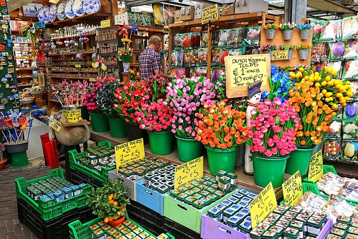 Visit the renowned flower market