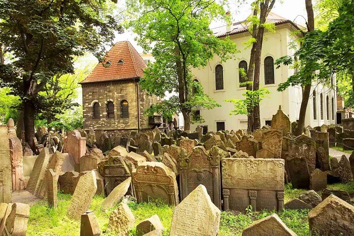 Jewish Cemetery, Prague