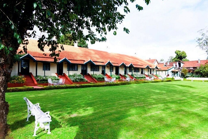 grounds of savoy hotel ooty