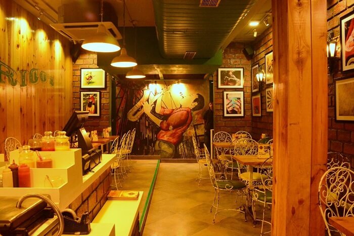 read books at Rico’s, GTB Nagar