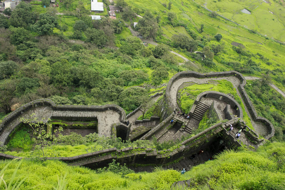 12-forts-in-maharashtra-that-let-you-experience-the-land-s-rich-heritage