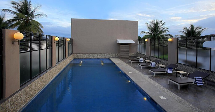 Deccan Rendezvous swimming pool