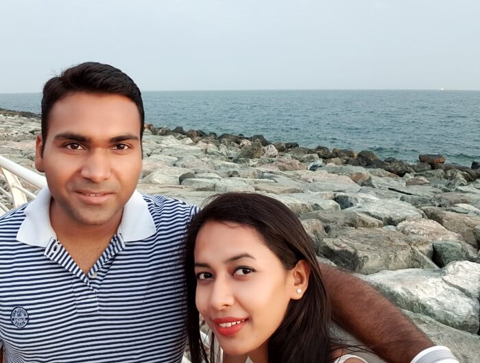 Couple enjoys Dubai City Tour