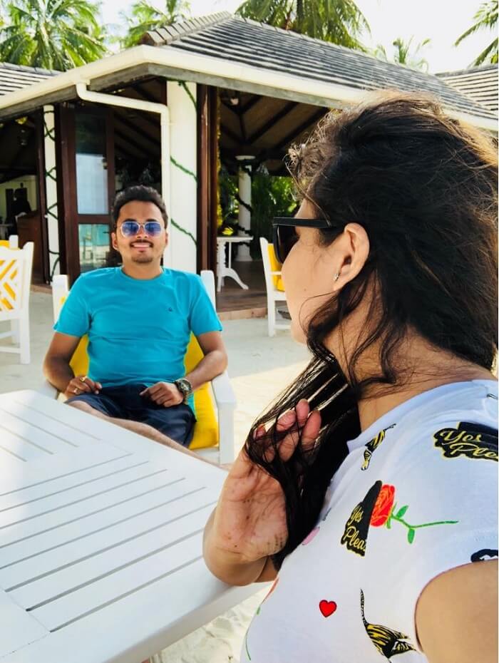 outdoor eating at sun island resort