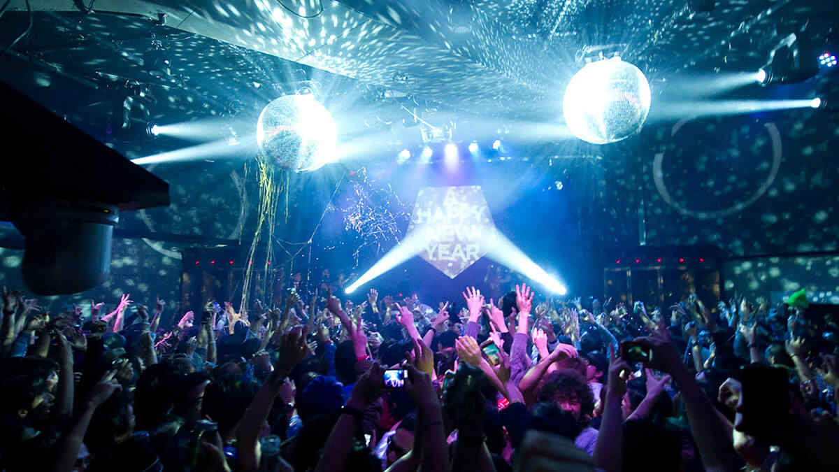 Nightclub nightmare asian Thai naked girls