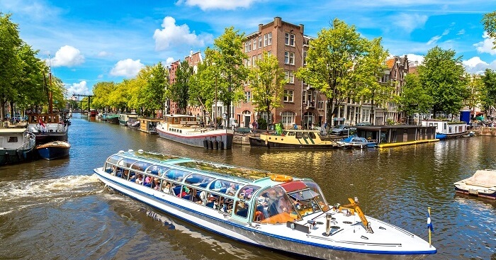 15 Things To Do In Netherlands For All Types Of Travelers - Vimarsana News