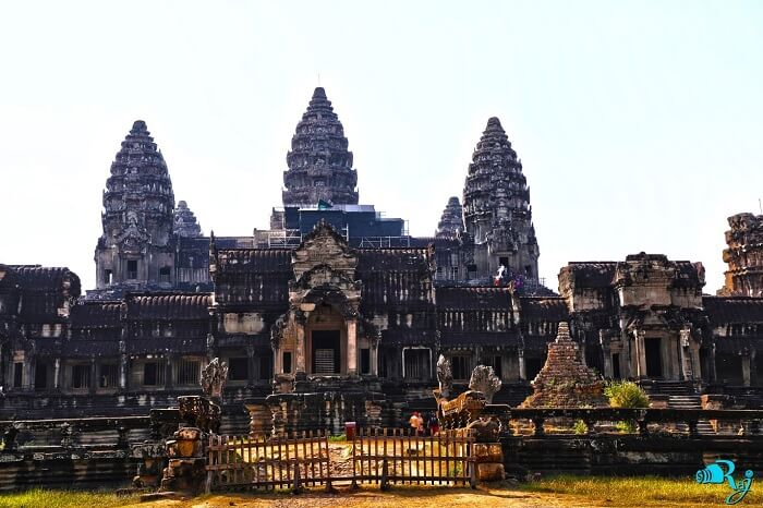 angkor wat temple view