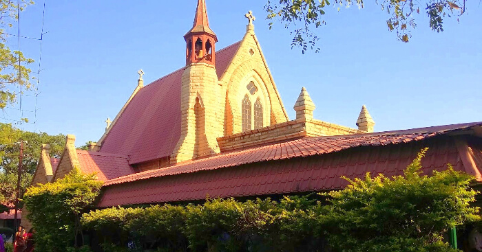 arches of beautiful churches