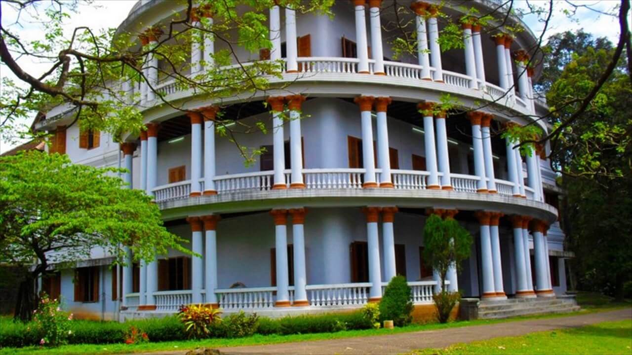 Hill Palace kb6592