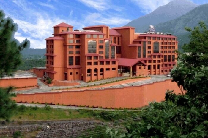 stay at The White Hotels jammu