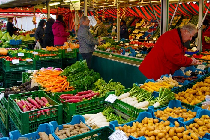 Visit a farmer’s market in salzburg