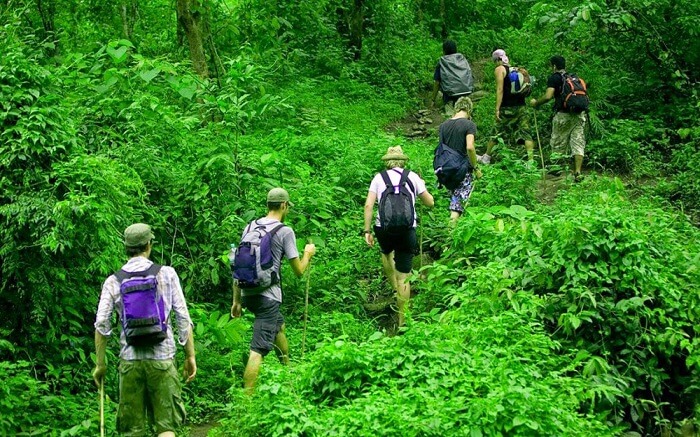 acj-trekking-in-kandy (2)