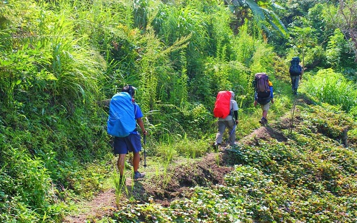 acj-trekking-in-kandy (4)