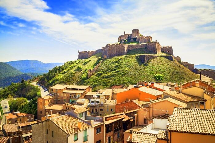 10 Famous Castles In Spain That Will Take You Back In Time