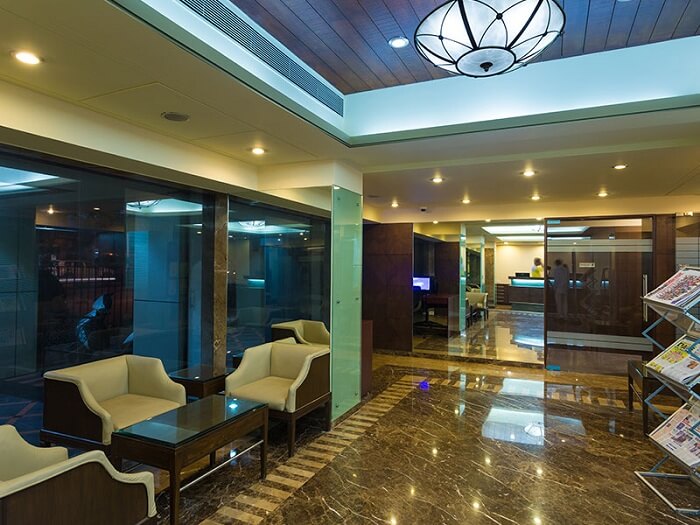 gineger hotel in thane