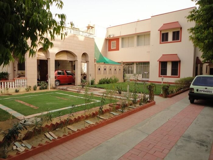 stay at Suraj Niwas jaipur