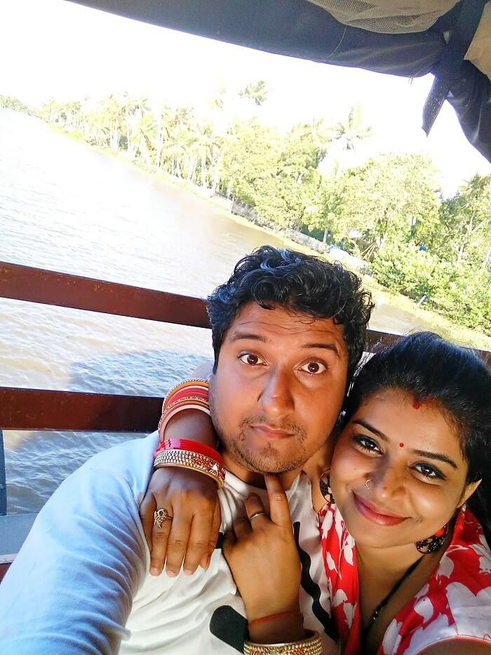 Couple on a romantic honeymoon in Kerala