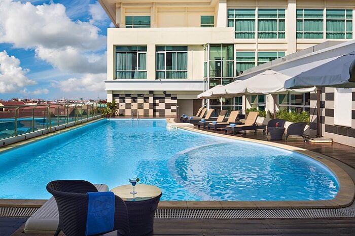 Pool side of Dara hotel