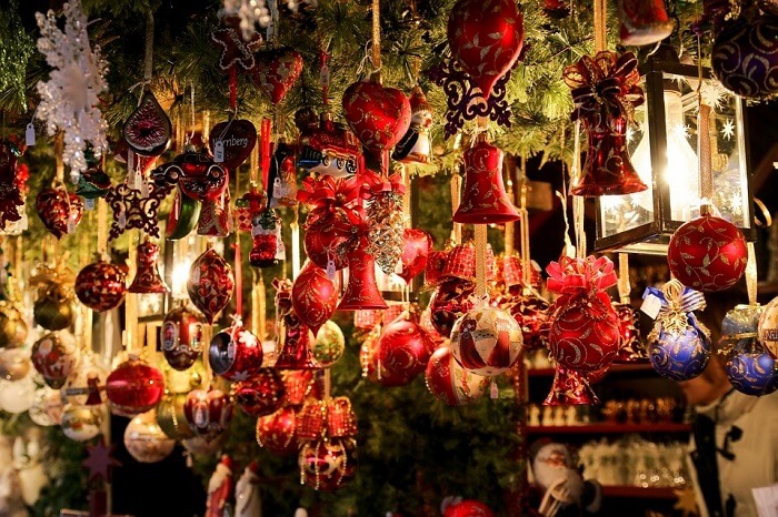 Wander in the Budapest Christmas markets in budapest Hungary