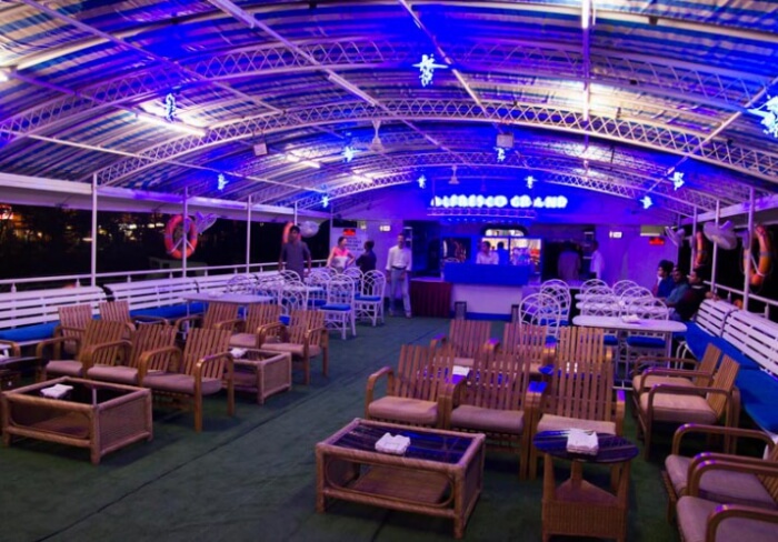 Alfresco dinner cruise