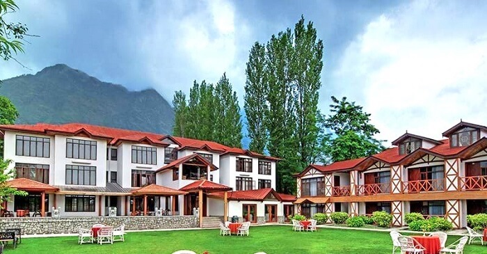 10 Best Resorts In Srinagar To Make You Feel Like Royalty!