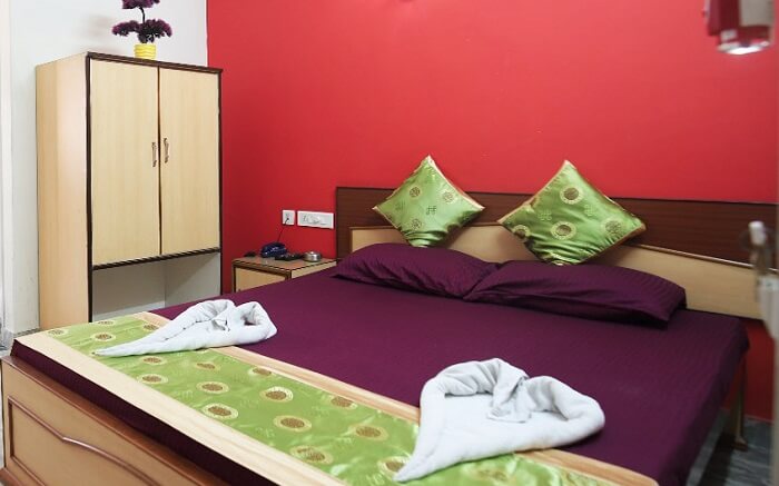 Hotel Vinayak Inn & Banquets