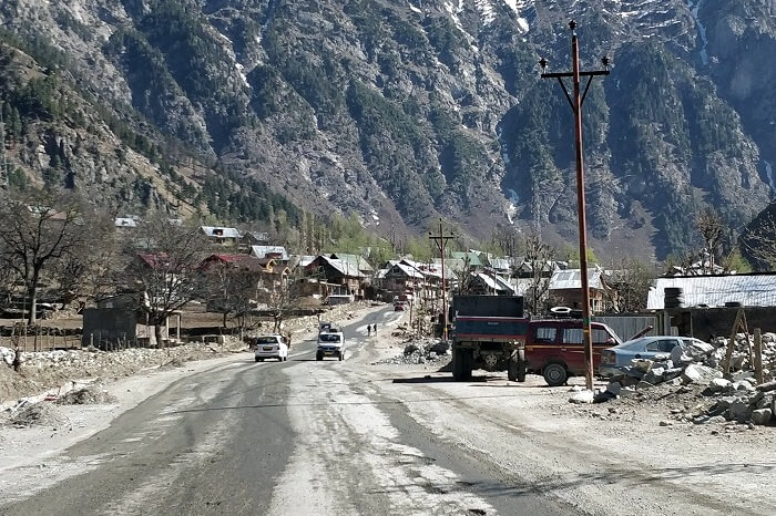Road to Sonamarg
