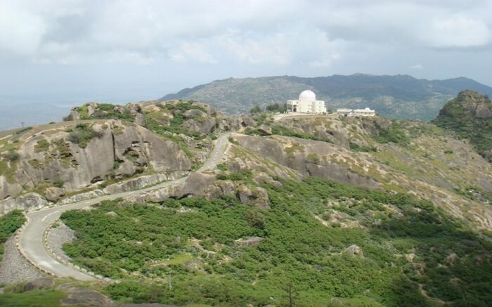 Trekking to Guru Sikhar - The highest peak of Aravalli
