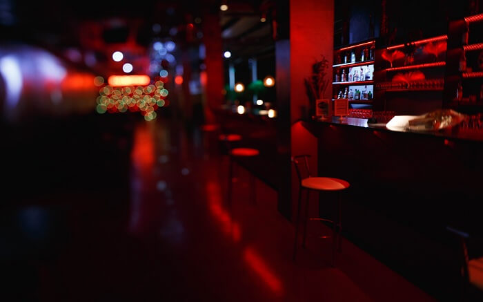 acj-0406-nightlife-in-russia (8)