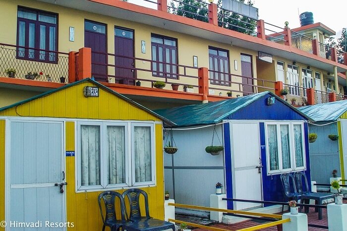 Resorts in Kausani