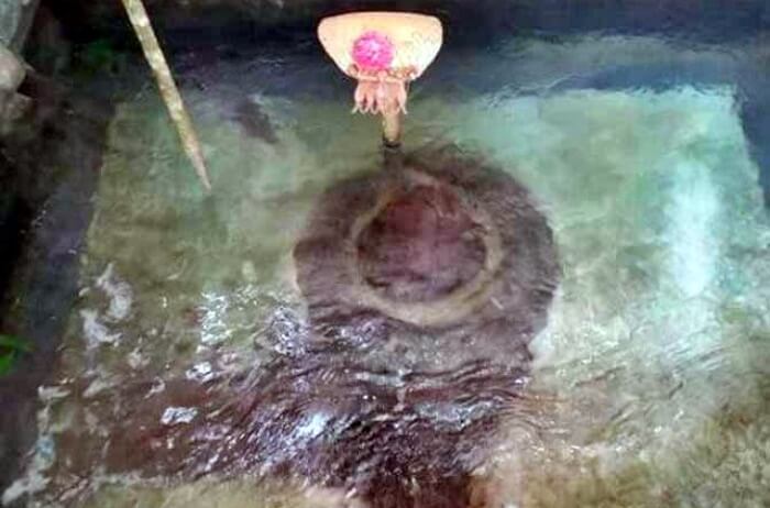 Jalamagna Shivling