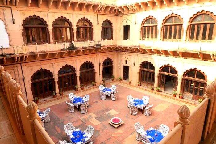 Mahal Khas