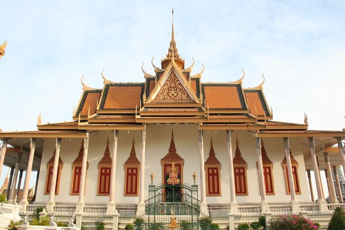 famous pagoda in cambodia