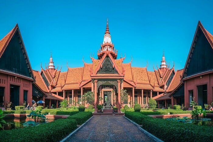 Take a tour of the National Museum of Cambodia phnom penh