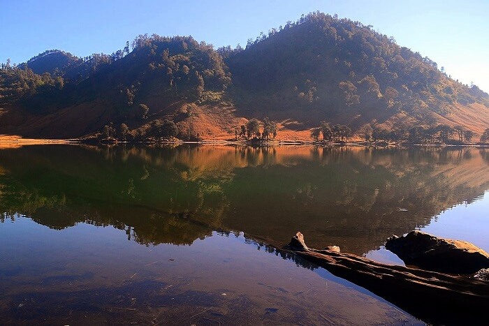 Chill at the Gunung Lake