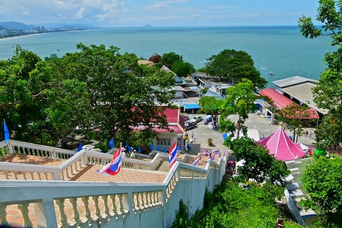 Climb the Khao Takiab Mountain