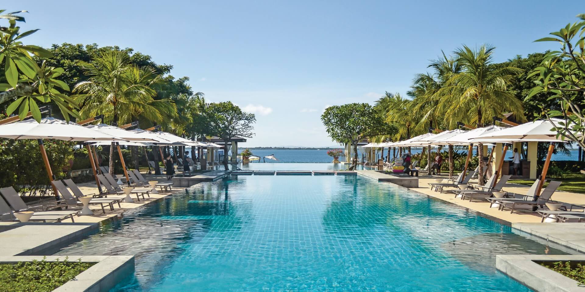 Crimson Resort & Spa Mactan